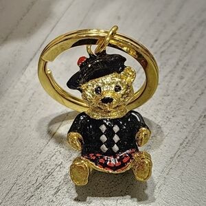 Scotland keychain Scottish bear goldtone enamel wearing hat shirt kilt key chain